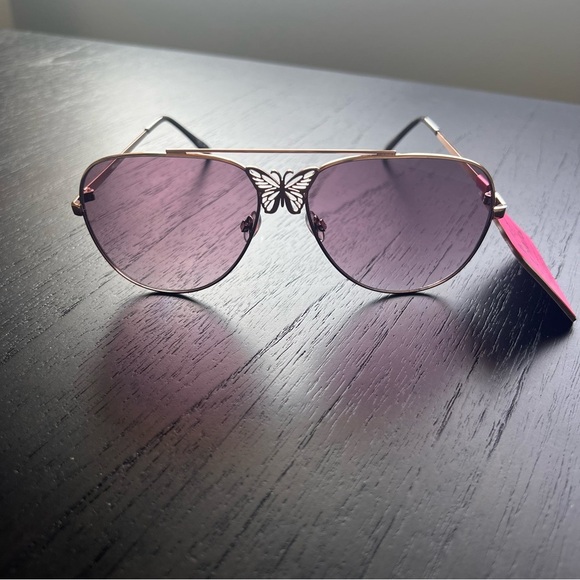 NWT Betsey Johnson Pink Butterfly Accent Aviator Sunglasses - Picture 2 of 6